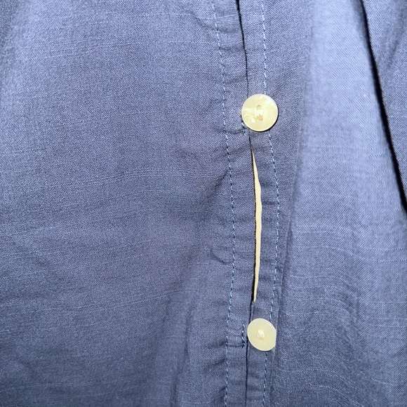 Universal Thread Shirt - Picture 3 of 4
